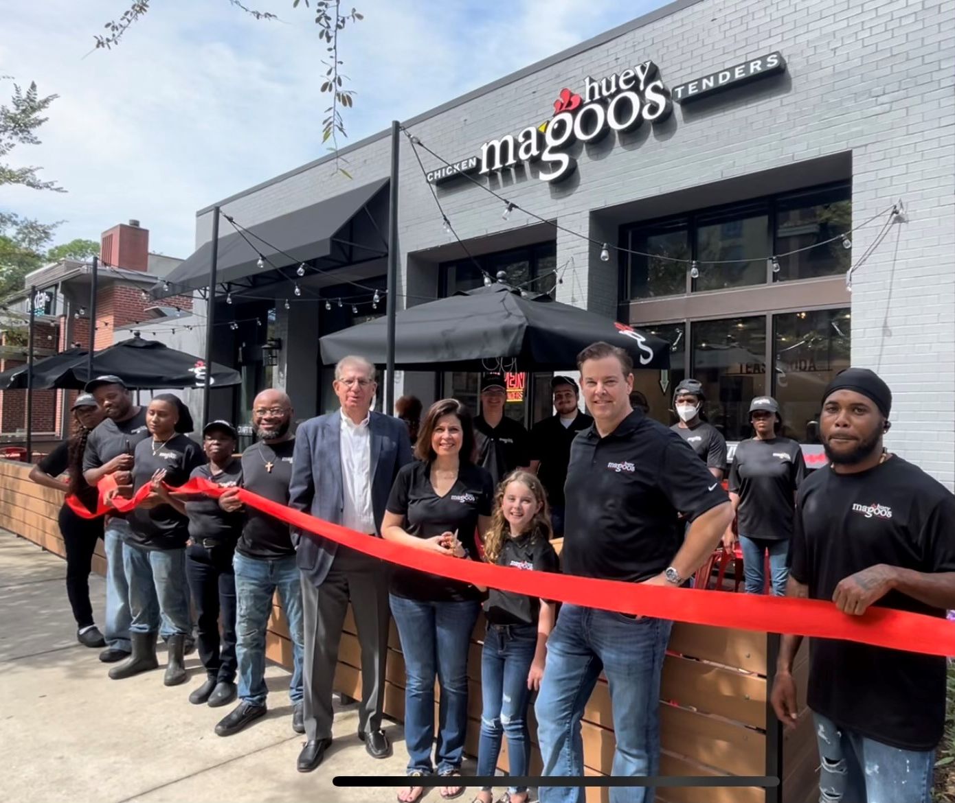 huey-magoo-est-maintenant-ouvert-a-gainesville-en-floride-jpg