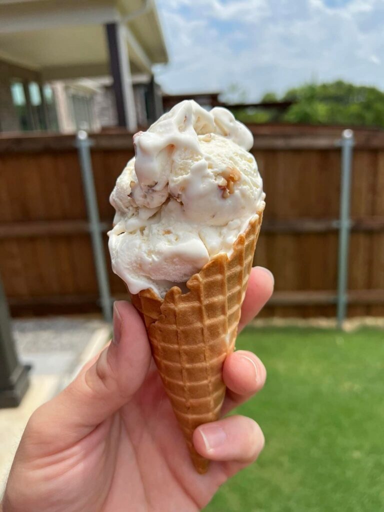 la-nouvelle-marque-de-cremes-glacees-dfw-poursuit-son-expansion-jpg