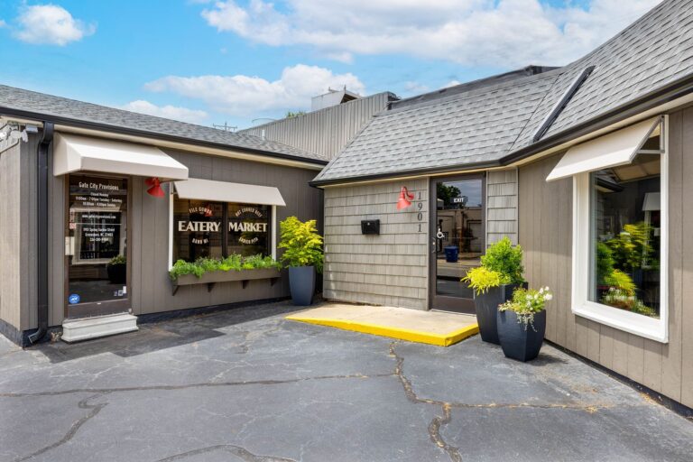 lancien-proprietaire-de-smith-street-diner-ouvre-un-nouveau-restaurant-jpg