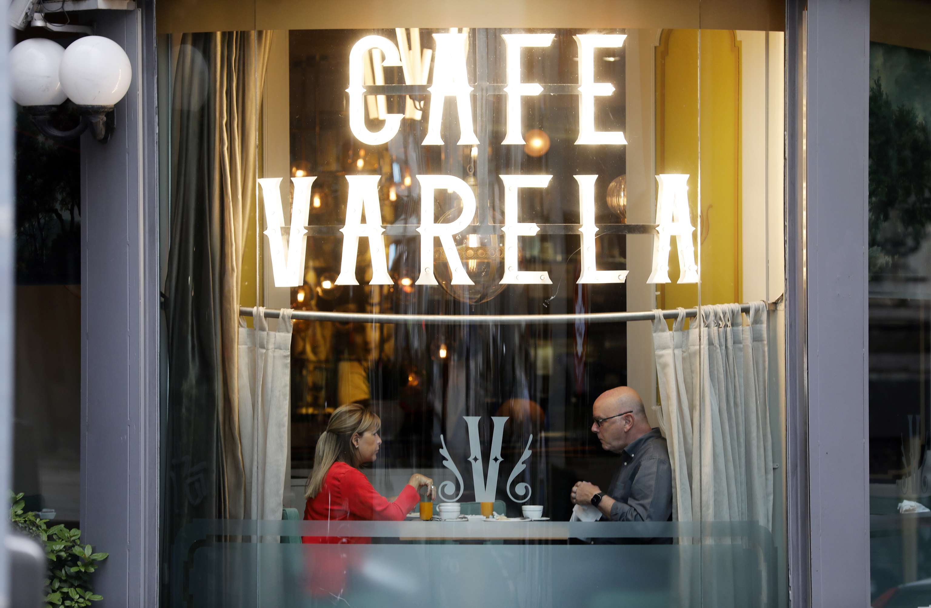 L'intérieur d'un bar à Madrid.