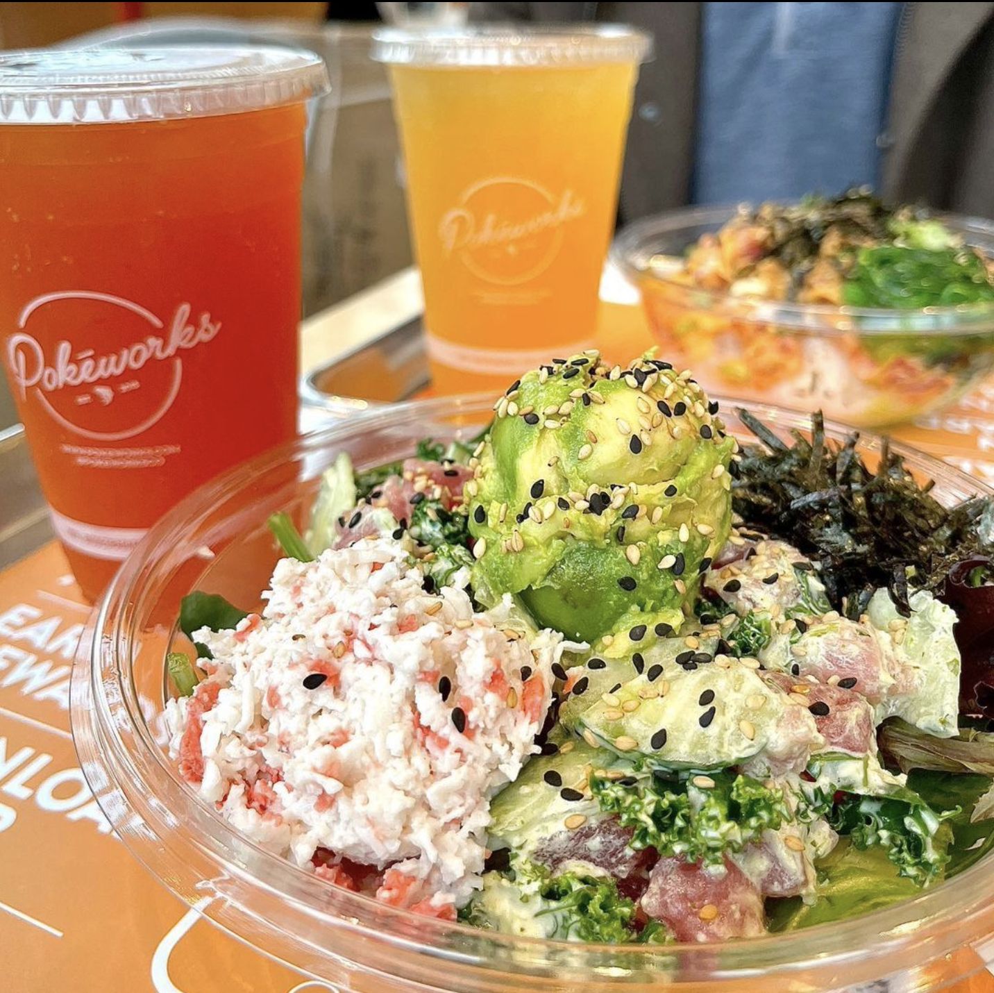 pokeworks-annonce-une-expansion-nationale-continue-jpg