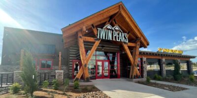 Twin Peaks se prépare à célébrer le nouvel emplacement de la région de San Antonio à Live Oak