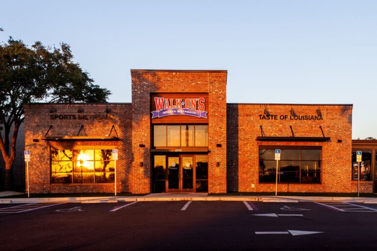 walk-ons-celebre-linauguration-du-premier-restaurant-de-wichita-jpg