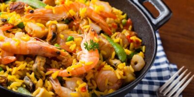 Que servir avec la paella (17 plats d&rsquo;accompagnement)