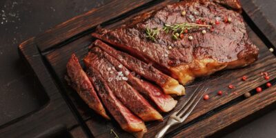Comment réchauffer un steak (+ 5 méthodes simples)