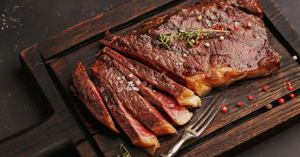 Comment réchauffer un steak (+ 5 méthodes simples)
