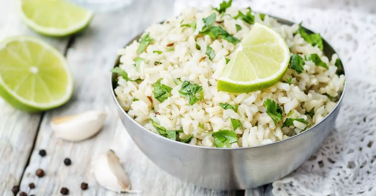 13 recettes de riz à la mijoteuse (+ repas faciles à la mijoteuse)