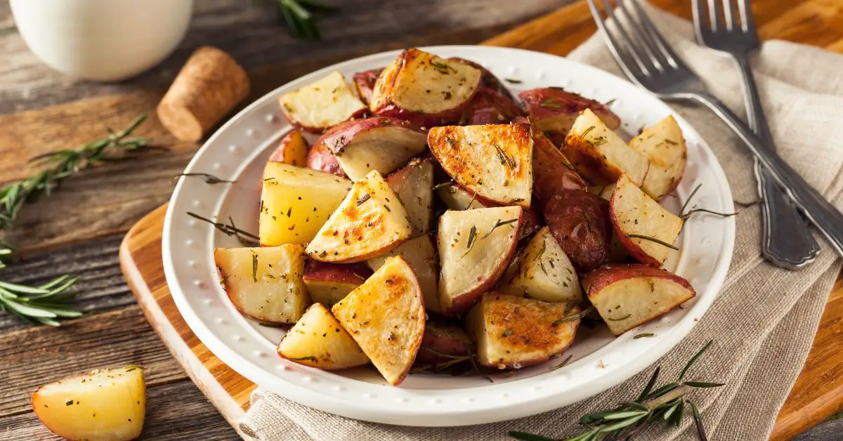 25 meilleures recettes de pommes de terre rouges (plats d'accompagnement faciles)