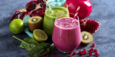20 meilleurs smoothies végétaliens (+ shakes à base de plantes)