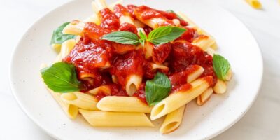 25 recettes de pâtes Keto faciles (nouilles à faible teneur en glucides)