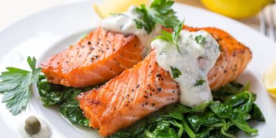 10 meilleures sauces pour le saumon (+ recettes faciles)