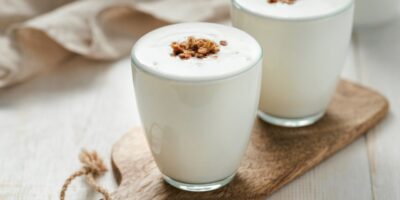10 substituts de babeurre (+ meilleurs substituts à utiliser)