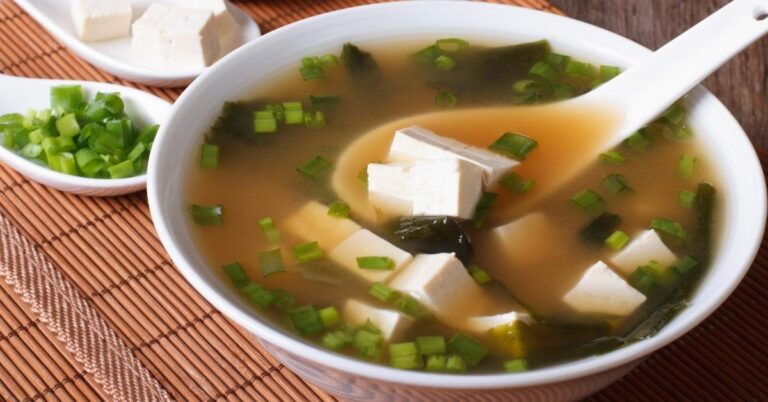 20 soupes japonaises populaires pour réchauffer votre âme