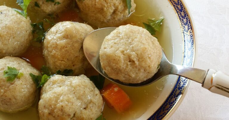 25 Delicious Vegan Soup Recipes