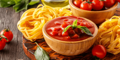 Comment épaissir la sauce à spaghetti (7 façons simples)
