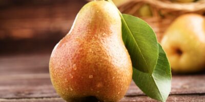 Comment savoir si une poire est mûre (3 façons simples)