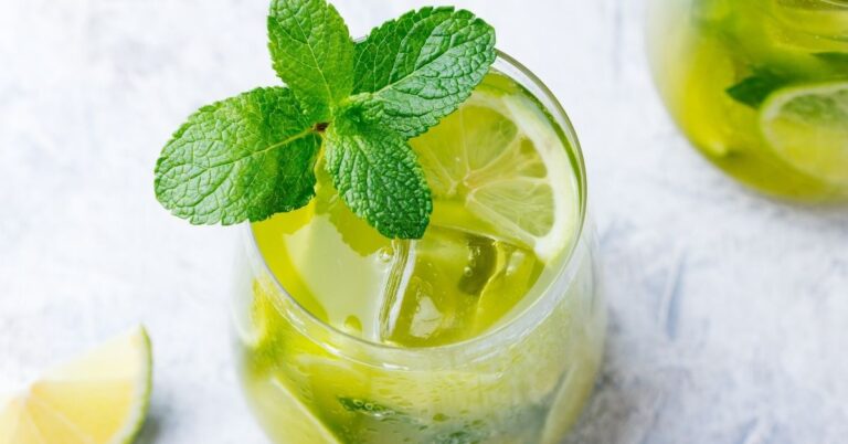 10 cocktails au thé vert que vous allez adorer