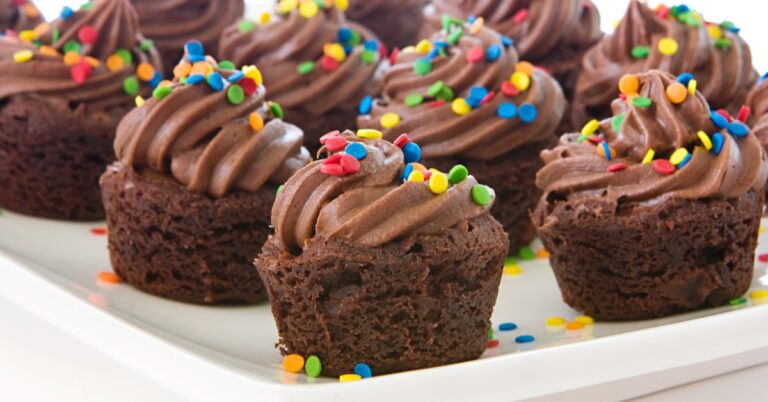 13 mini cupcakes presque trop mignons pour être mangés