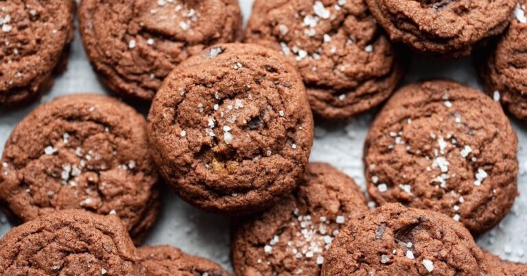 23 plats de desserts pour une foule