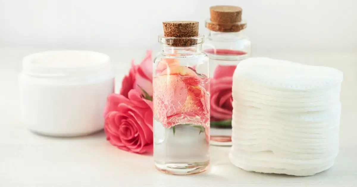 23 recettes d'eau de rose à essayer ce printemps