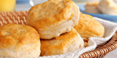 Comment réchauffer des biscuits (4 façons simples)