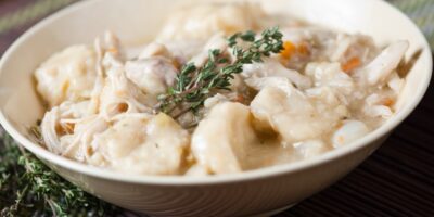 Que servir avec du poulet et des boulettes : 12 plats d&rsquo;accompagnement satisfaisants