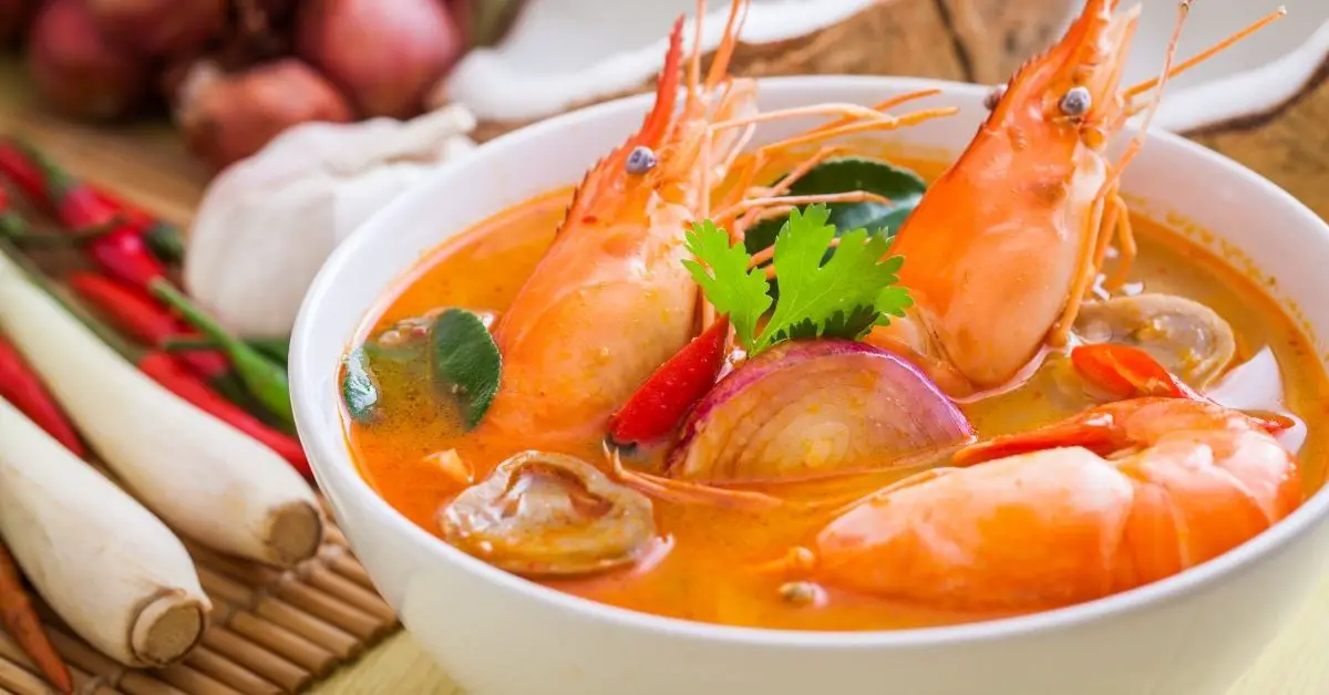 10 recettes de soupe thaïlandaise authentiques