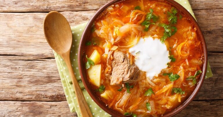 10 soupes russes traditionnelles (+ recettes faciles)