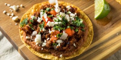 13 meilleures recettes de tostada pour les amateurs de cuisine mexicaine