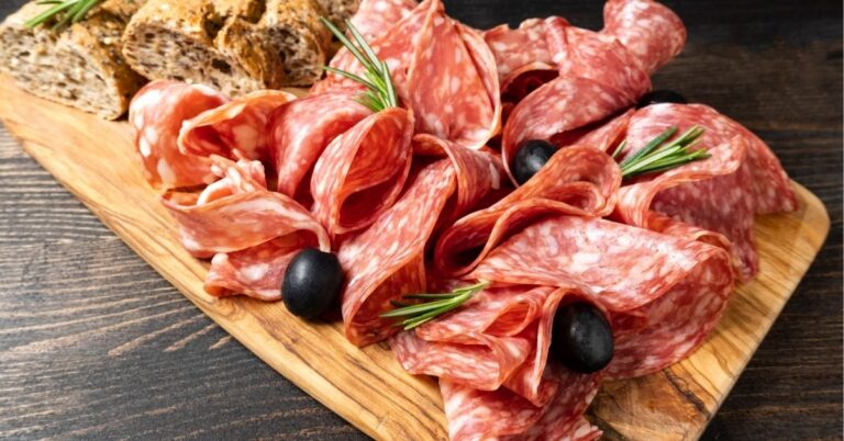 17 meilleures recettes de salami (délicieuses façons d'utiliser le salami)