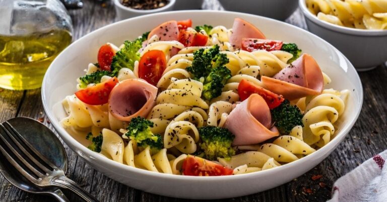 17 recettes de casseroles de jambon que votre famille adorera