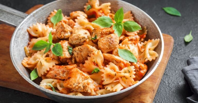 20 recettes de pâtes papillon faciles que la famille dévorera