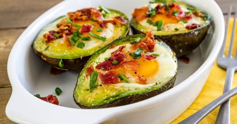 25 recettes d'avocat Keto pour une vie à faible teneur en glucides