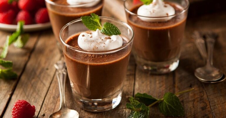 30 desserts au chocolat Keto (+ bonbons à faible teneur en glucides)
