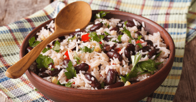 Que servir avec des haricots rouges et du riz (12 plats d'accompagnement cajun)