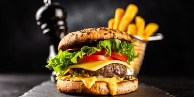 25 meilleurs accompagnements pour les hamburgers (que servir avec les hamburgers)