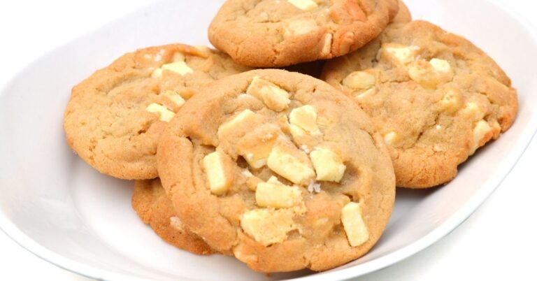 Biscuits Subway au chocolat blanc et aux noix de macadamia