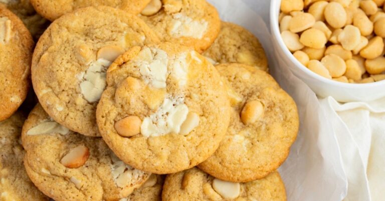 Biscuits au chocolat blanc et aux noix de macadamia