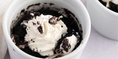 Gâteau Oreo dans une tasse (recette facile)