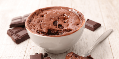 Gâteau au chocolat dans une tasse de lave (recette au micro-ondes!)