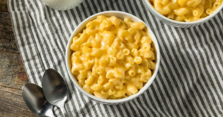 Paula Deen Crockpot Mac and Cheese