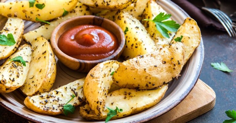 Quartiers de pommes de terre pour friteuse à air