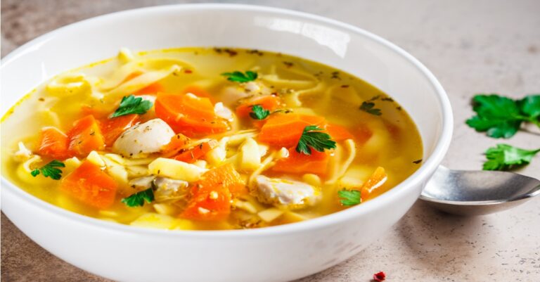 Soupe au poulet et aux nouilles Progresso (recette copiée)