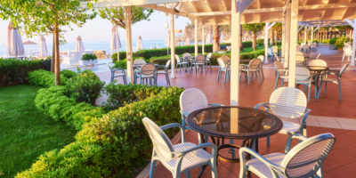 Pourquoi privilégier les restaurants en terrasse durant l&rsquo;été ?