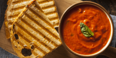 Comment épaissir la soupe aux tomates (8 façons simples)