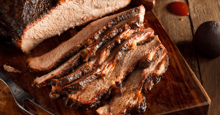 Comment réchauffer la poitrine de bœuf (la garder juteuse)