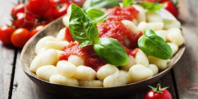 Quoi servir avec des gnocchis (17 idées faciles)