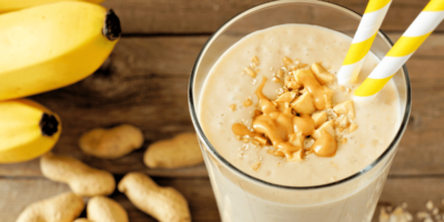 Smoothie aux bananes et au beurre d&rsquo;arachide