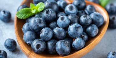20 fruits naturellement bleus (+ liste des aliments)
