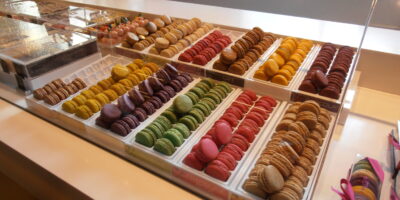 Découvrez l&rsquo;assortiment de macarons aux multiples saveurs